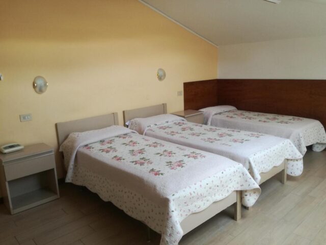 IT-Toskana-Montecatini-Terme_Hotel-Prati_Mehrbettzimmer