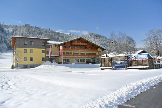 jugendhotel-simonyhof-winter