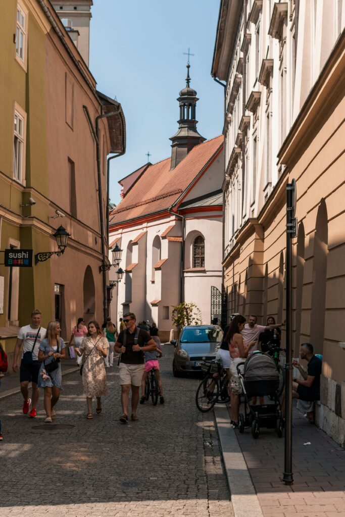 stadtereisen-polen-krakau-roman-vasylovskyi-ENIxYk09Sos-unsplash