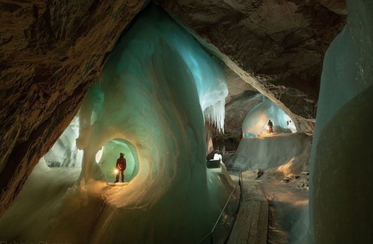 staedereisen-oesterreich-salzburg-eisriesenwelt-robbie-shone-national-geographic