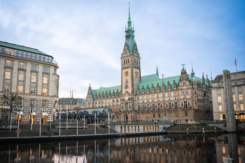 staedtereise-deutschland-hamburg-public-skyfish-DSC02446-1200px