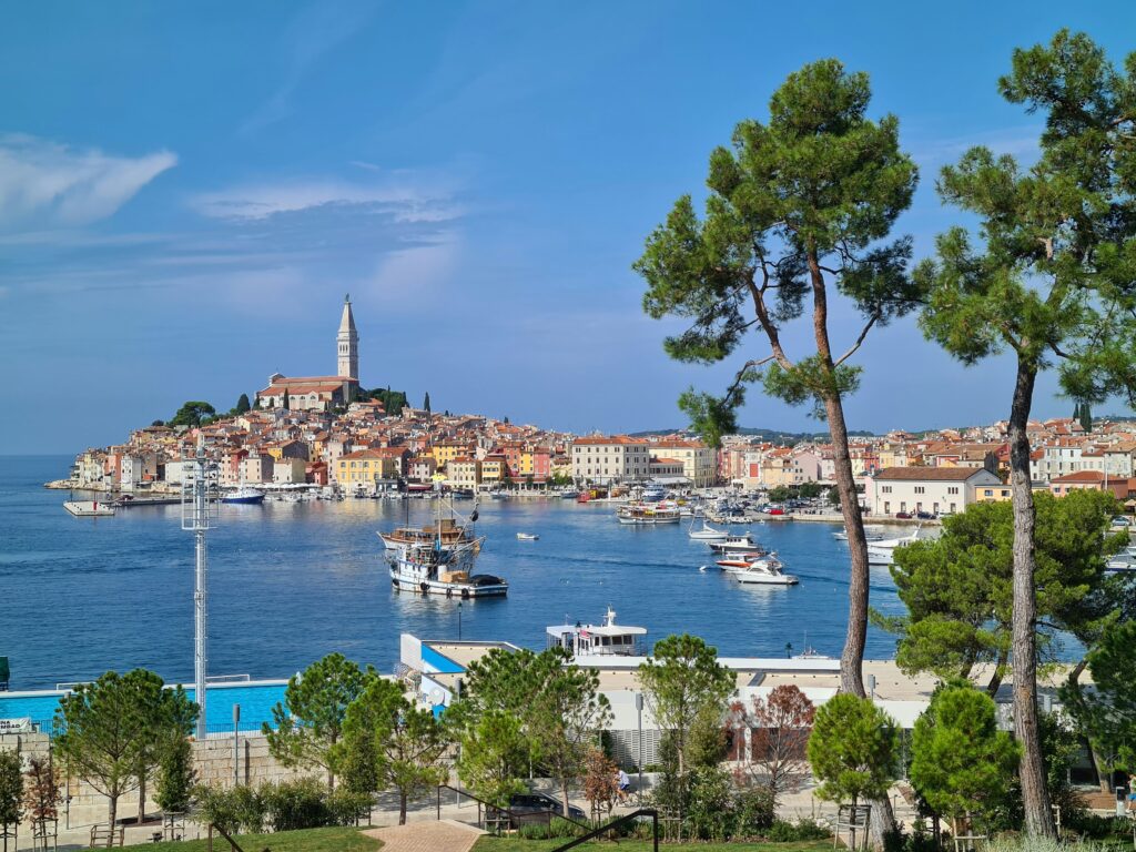 staedtereise-kroatien-istrien-rovinj-vlado-sestan-ah4H0IXNWjs-unsplash