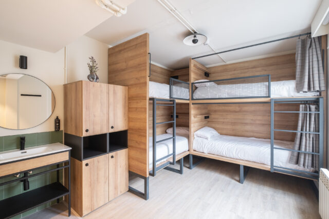 staedtereisen-belgien-bruessel-latroupe-hostel-grandplace-mehrbettzimmer