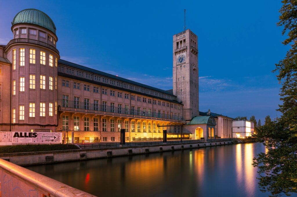 staedtereisen-deutschland-muenchen-deutsches-museum-dieter-k-unsplash-1