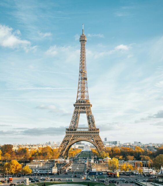 staedtereisen-frankreich-paris-eiffelturm-anthony-delanoix-Q0-fOL2nqZc-unsplash