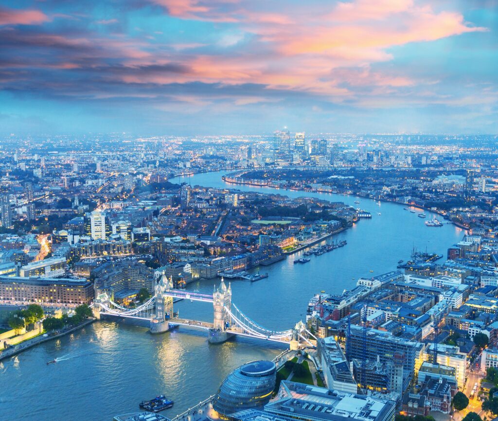 staedtereisen-grossbritannien-london-panorama-towerbridge-shutterstock-233469757