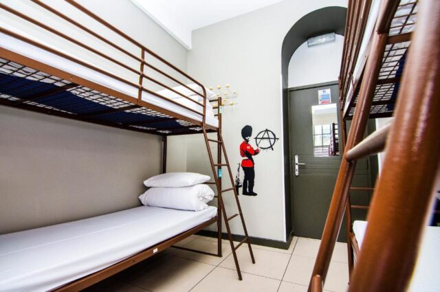 staedtereisen-grossbritannien-london-restup-hostel_4-bettzimmer