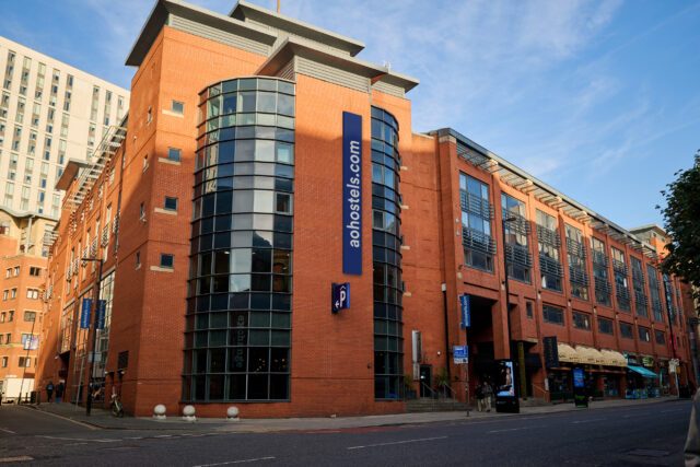 staedtereisen-grossbritannien-manchester-aohostels-Aussenansicht