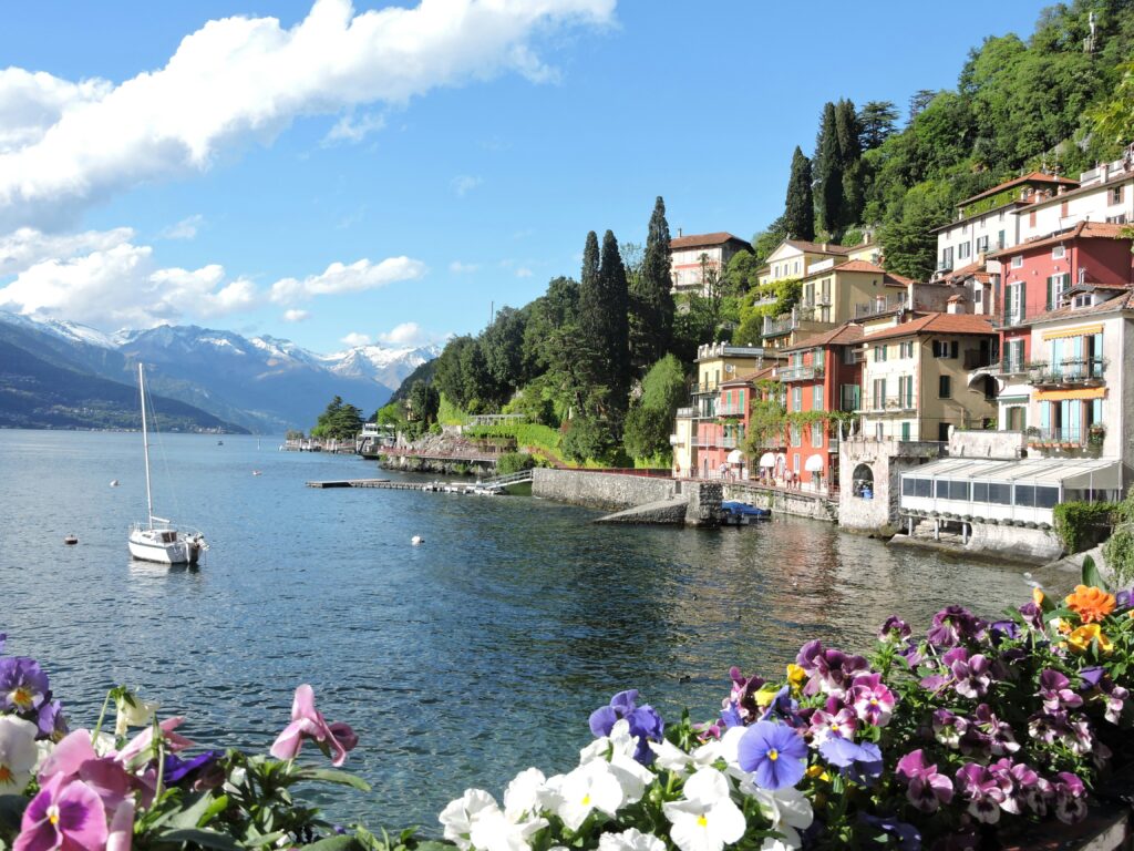 staedtereisen-italien-mailand-comersee-evan-verni-2ASsrJ7ezyA-unsplash