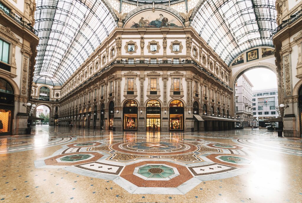 staedtereisen-italien-mailand-federico-di-dio-photography-YfcdRnkNgcU-unsplash