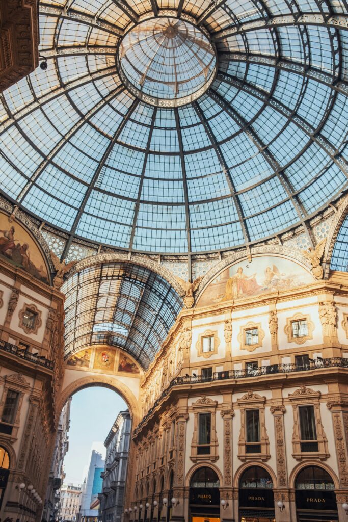 staedtereisen-italien-mailand-galleria-julia-solonina-TFKDluC08uU-unsplash