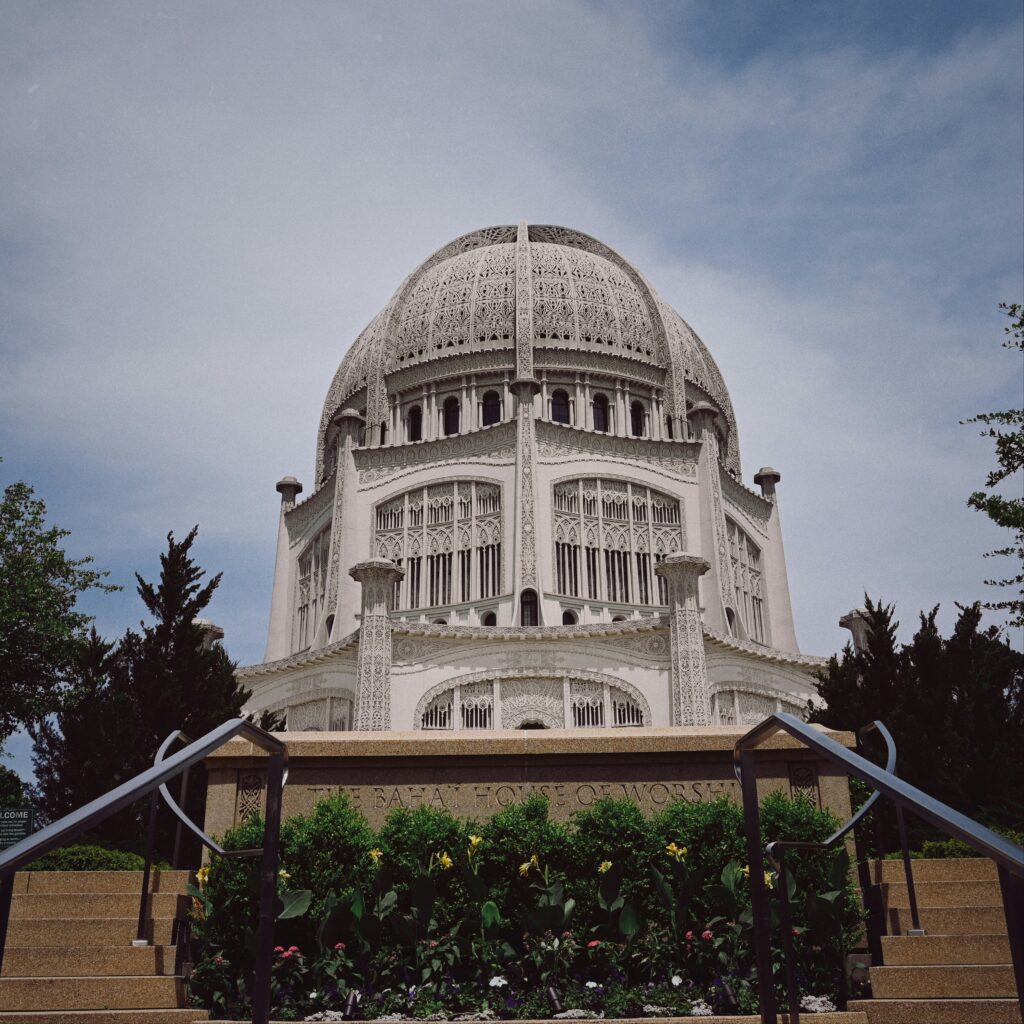 staedtereisen-italien-mailand-planetario-millie-sanz-hTnCajUVlF0-unsplash
