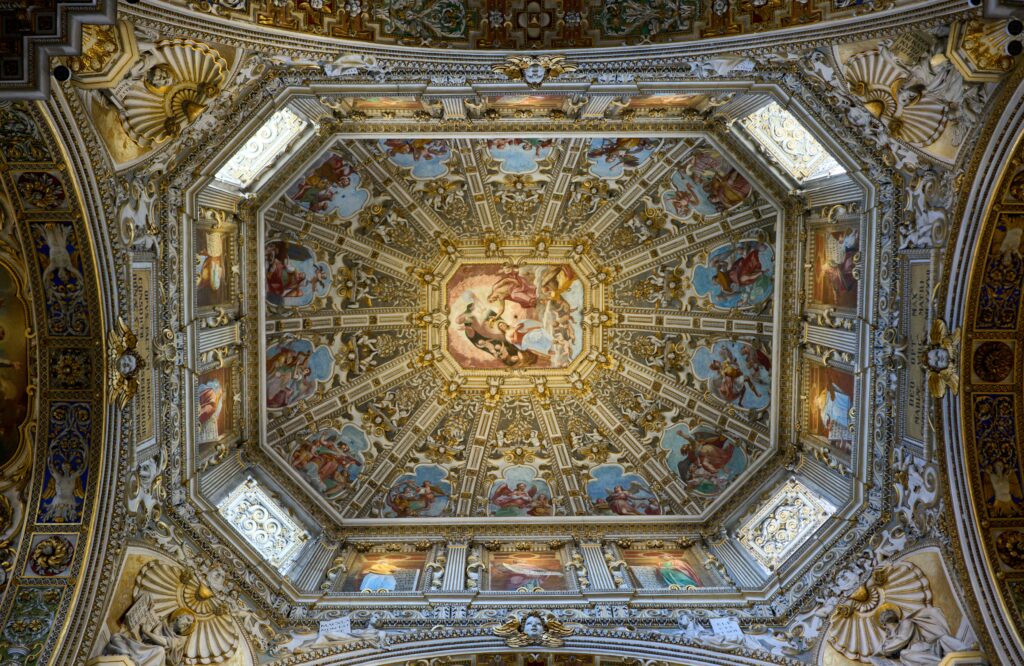 staedtereisen-italien-rom-vatikan_steffen-lemmerzahl-kHsSAD885vk-unsplash-1