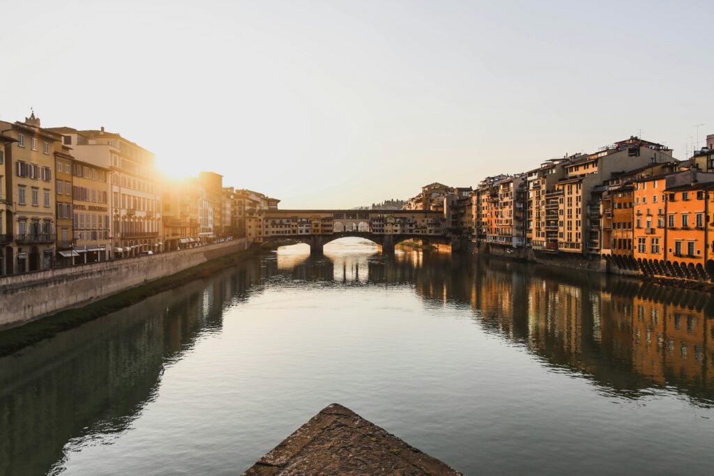 staedtereisen-italien-toskan-florenz-giuseppe-mondi-gEUXp5iFYNw-unsplash