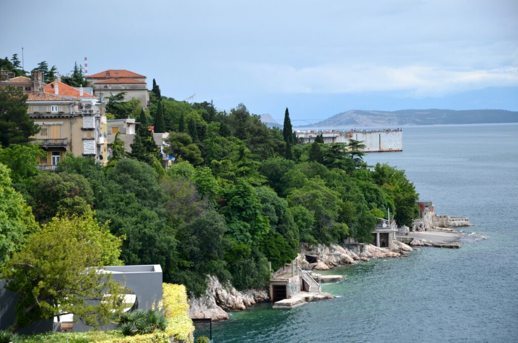 staedtereisen-kroatien-kvarner-golf-kueste-larry-pozza-Nj3QIAnl6v4-unsplash