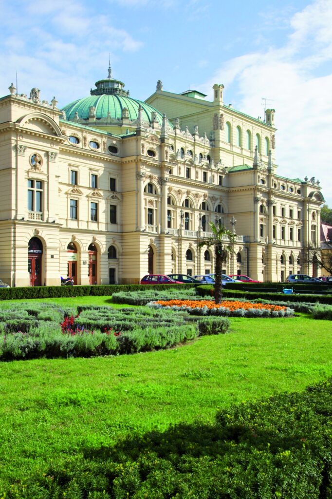 staedtereisen-polen-krakau-nationaltheater