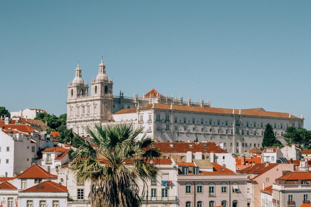 staedtereisen-portugal-lissabon-filiz-elaerts-J5rL6a15kDo-unsplash