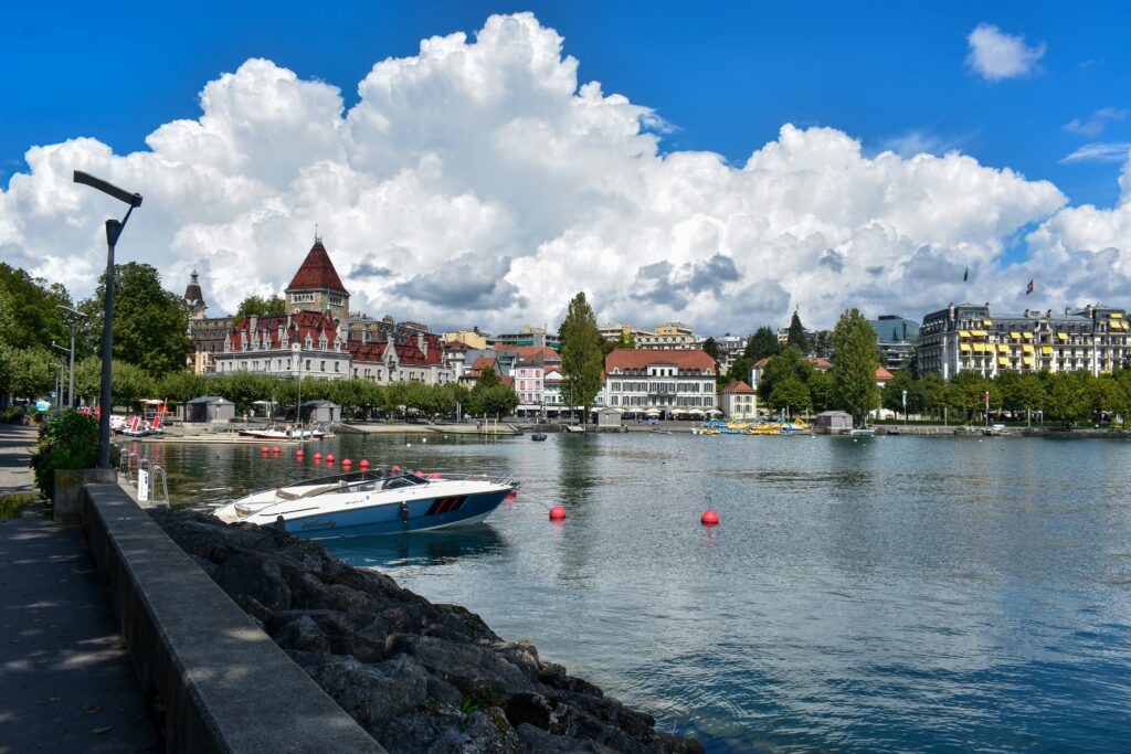 staedtereisen-schweiz-genf-jesper-brouwers-I3ZNo40rsfo-unsplash
