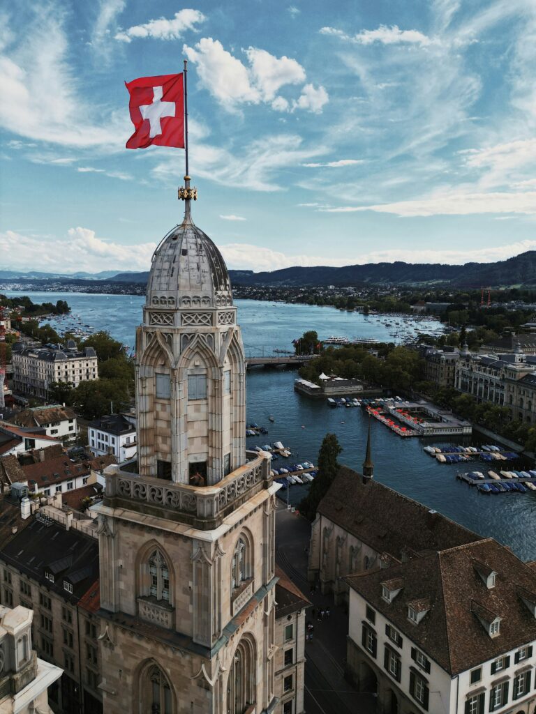 staedtereisen-schweiz-zuerich-ilia-bronskiy-NsmhIKZFzGo-unsplash