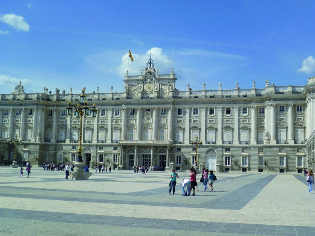 staedtereisen-spanien-madrid_ES_madrid-palazzo