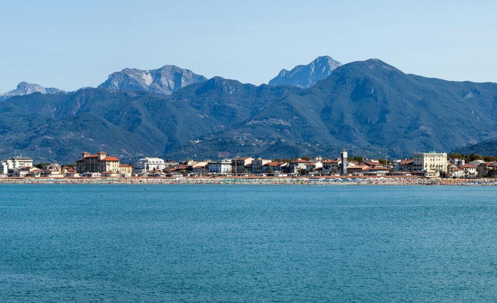 staedtereisen-toskana-viareggio-2-mario-la-pergola-N_n8kXvOFQE-unsplash