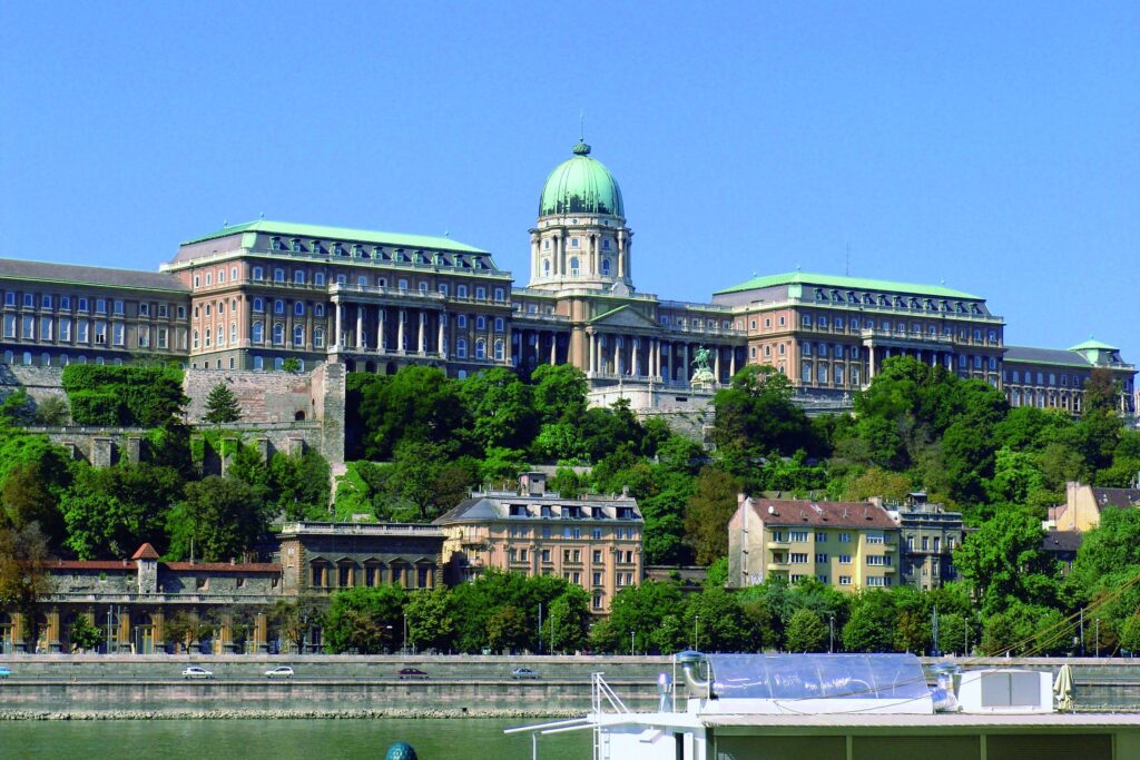 staedtereisen-ungarn-budapest-budaer-burg