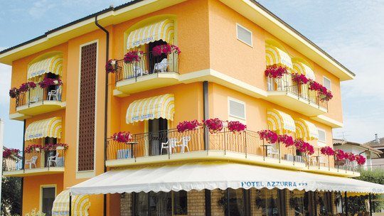 young-austria-staedtereisen-gardasee-it_gardasee-sued-hotel-azzurra-540x304-1