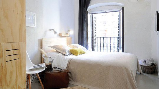 young-austria-staedtereisen-madrid-es_madrid-hostel-the-hat-zimmer-1120x630-540x304-1