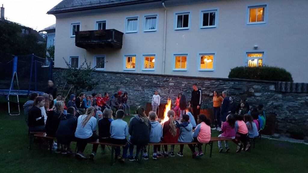 young_austria_wendy_mauterndorf12