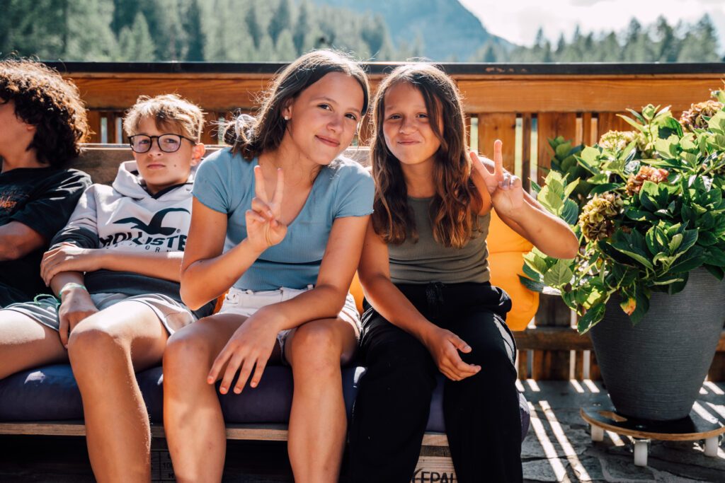 youngaustria-erlebnisgaestehaus-tauernhof-obertauern-terrasse