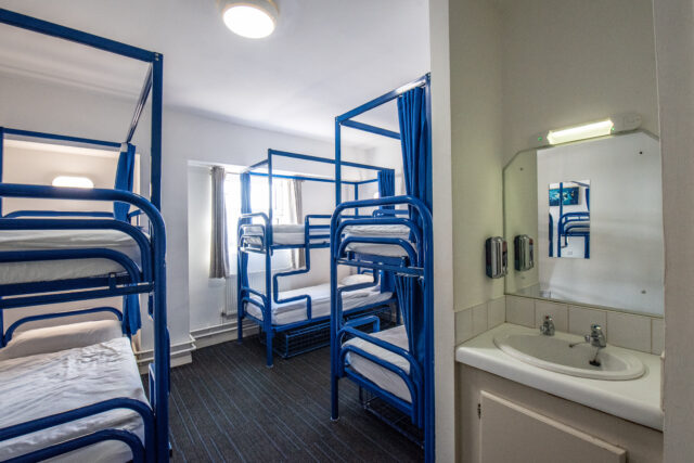 irland-galway-kinlay-hostel-mehrbettzimmer