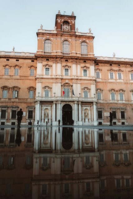 staedtereise-italien-modena-sprachreise-palazzo-ducale-michael-sala-sxMufjhjWAE-unsplash