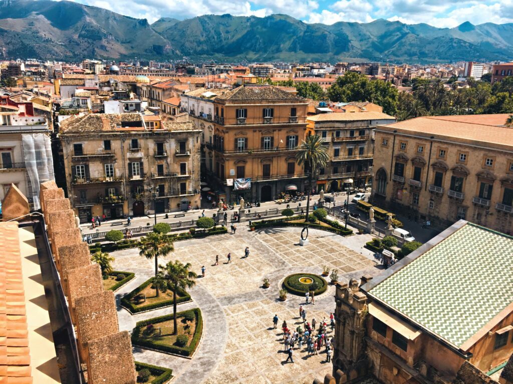 staedtereise-italien-sizilien-palermo-michele-bitetto-sD1g_ogRIh8-unsplash