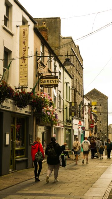 staedtereisen-irland-galway-city-anja-lee-ming-becker-UejbZeG305k-unsplash