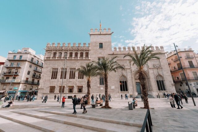 staedtereisen-spanien-valencia-Lonja_Seda_Valencia_Luis-Carbonel_VisitValencia