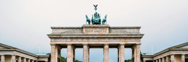 young-austria-staedtereisen-berlin-dmitry-shyrokoff-cO3s_QwkAT0-unsplash