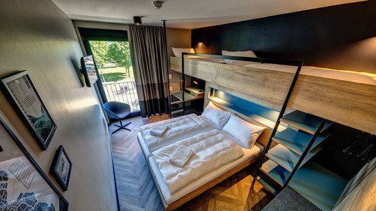 young-austria-staedtereisen-berlin-schulz_hotels_4bett_ansicht2-1200x674-540x304-1