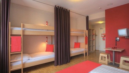 young-austria-staedtereisen-hamburg-de_hamburg_meininger-mehrbettzimmer-945x532-540x304-1