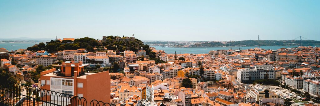 young-austria-staedtereisen-lissabon-louis-droege-8Nd3GY8z-iU-unsplash