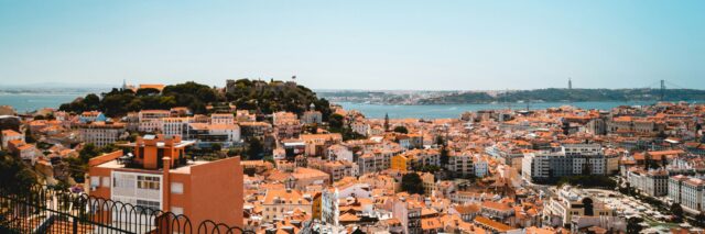 young-austria-staedtereisen-lissabon-louis-droege-8Nd3GY8z-iU-unsplash