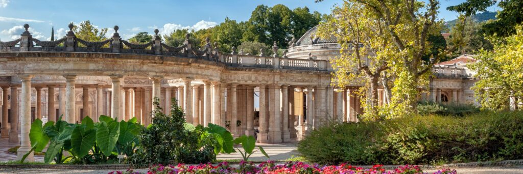 young-austria-staedtereisen-montecatini-italien-terme-tettuccio-shutterstock-1657645006