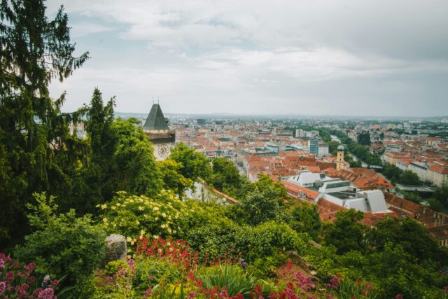 graz-josh-hild-03NoCdSvbLw-unsplash