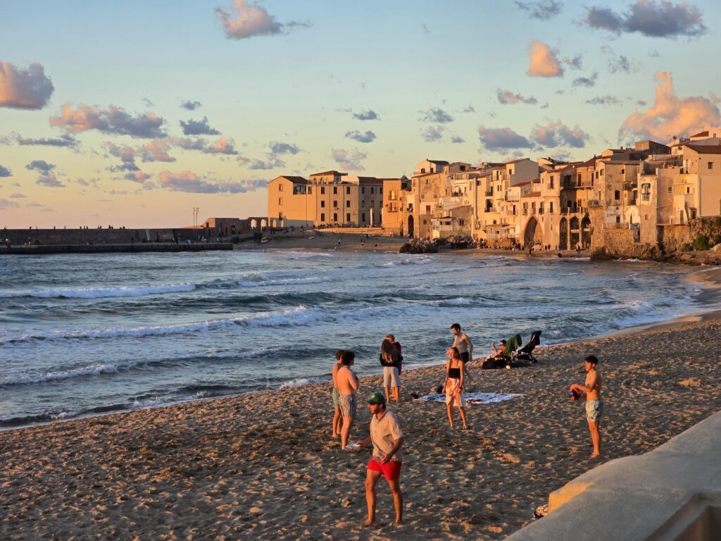 staedtereisen-italien-sizilien-aeolischeinseln9-gymstainach-marianeubauer