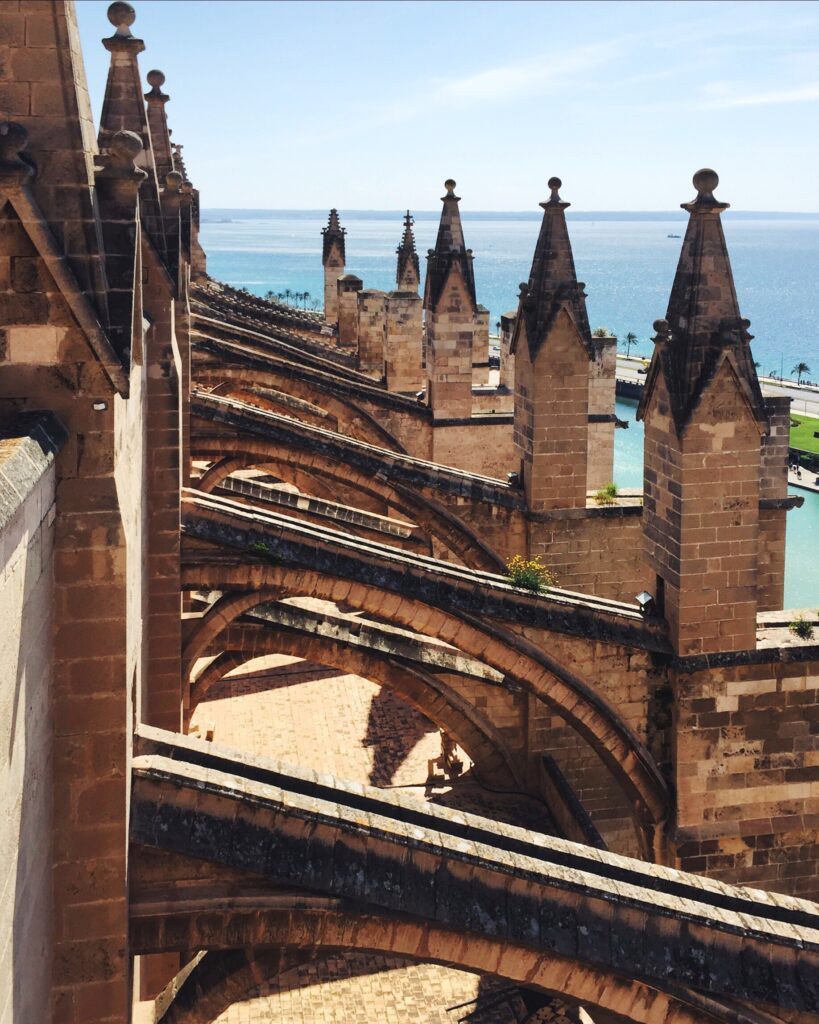 stadtereisen-spanien-mallorca-kathedrale-la-seu-tuerme-FTPM365